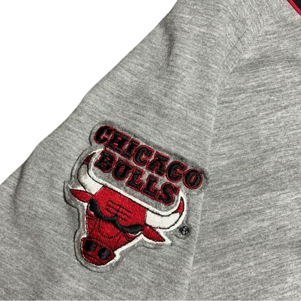 Vintage 90s Starter Chicago Bulls Baseball Jersey / Shirt - Picture 3 of 4